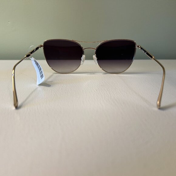 **Brand New** Longchamp LO134S Women\'s Butterfly Frame Sunglasses main image 9